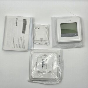Honeywell T4 Pro Programmable Thermostat TH4110U2005/U Heat And Air Monitor